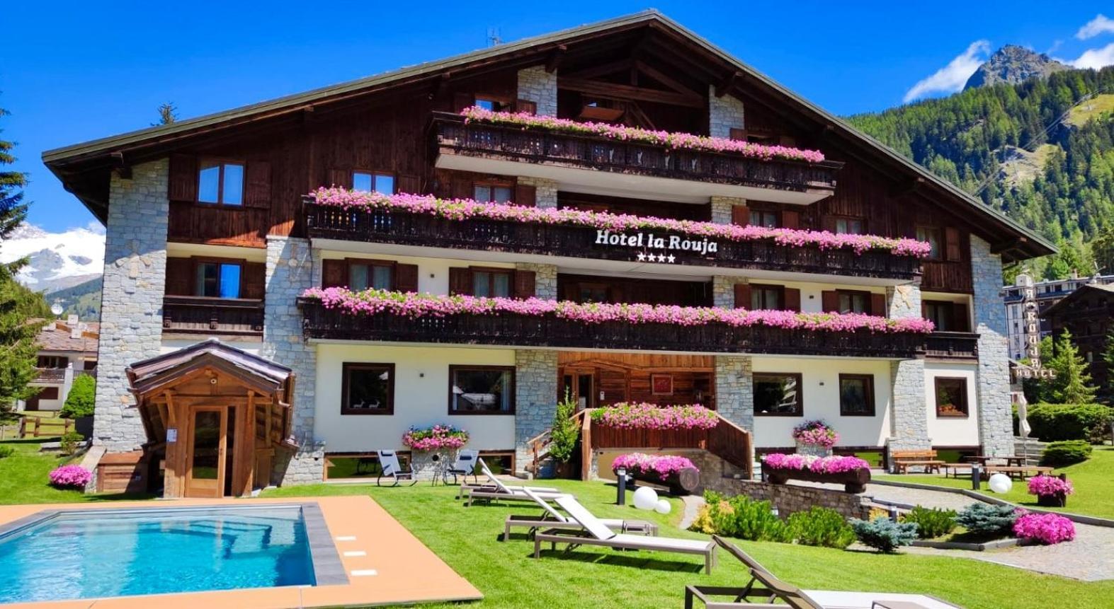 Hotel La Rouja Champoluc Exterior photo